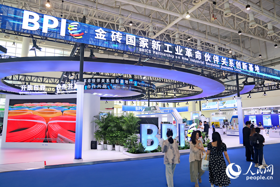 近百家企业参展、展出近千件“硬核”产品 2025年“金砖展”在厦门开展